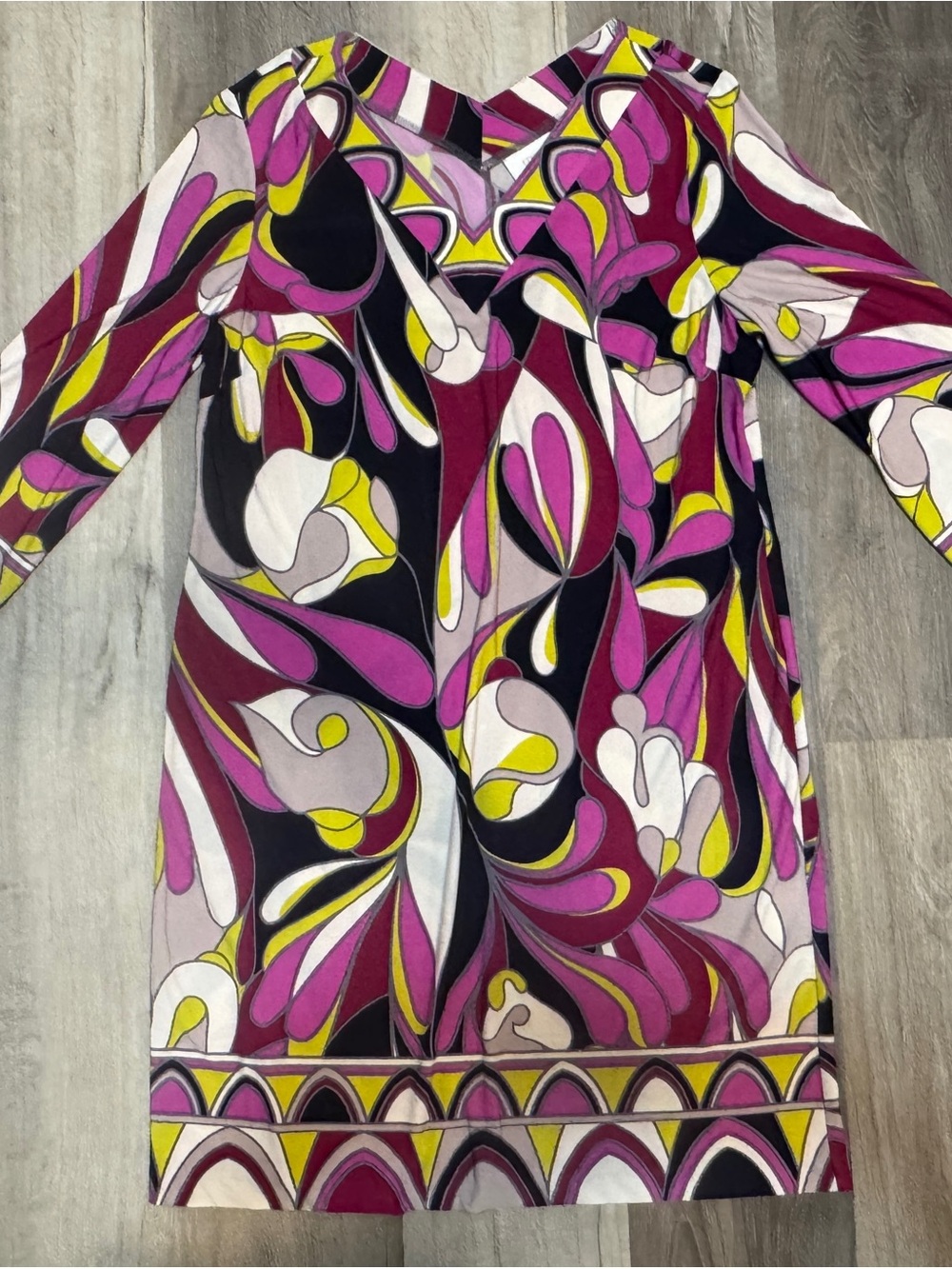 Chico's Magenta, Black & Yellow Abstract V-Neck Long Sleeve Dress